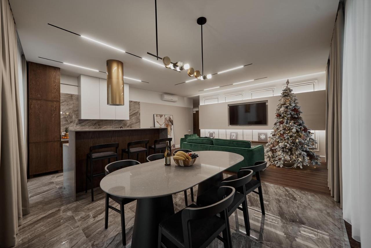 Kostjukowski Apartments Avalon Львов Экстерьер фото